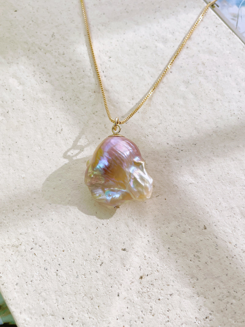 Baroque Minimalist Necklace