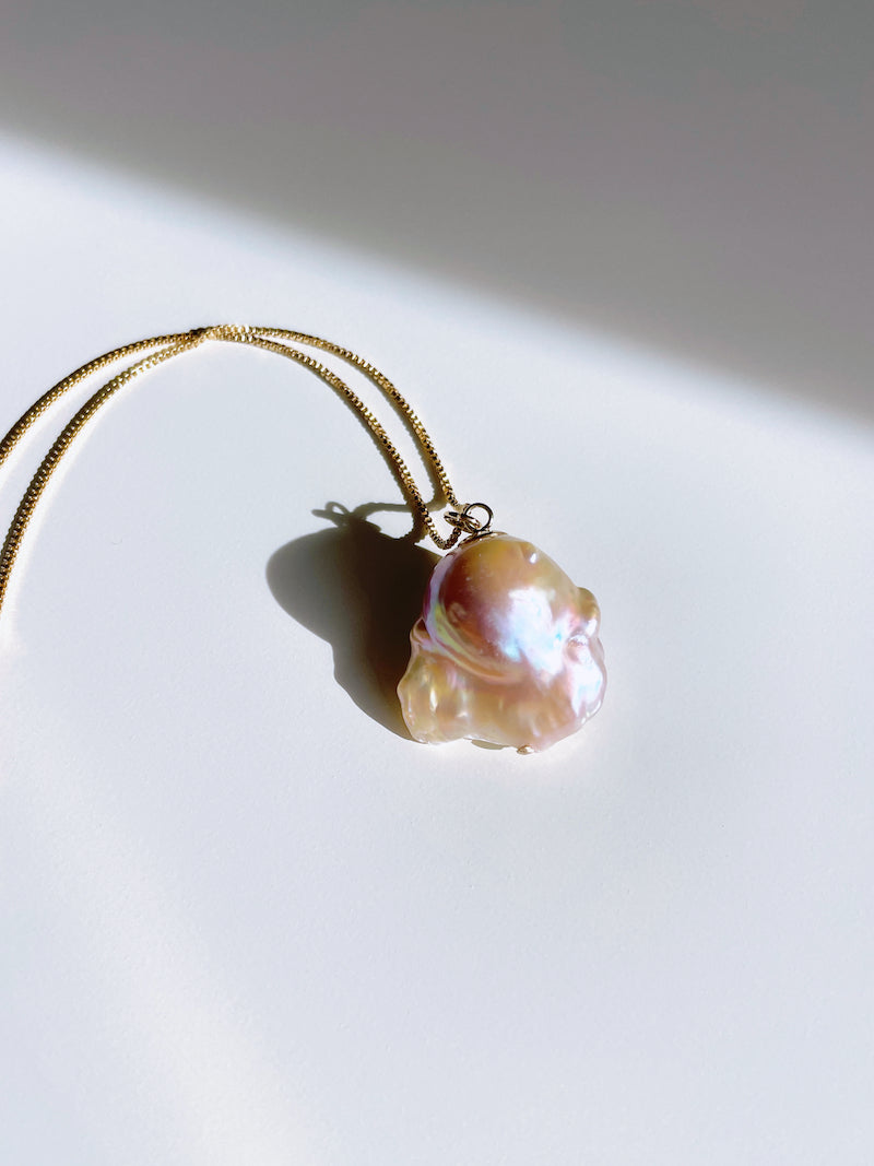 Baroque Minimalist Necklace
