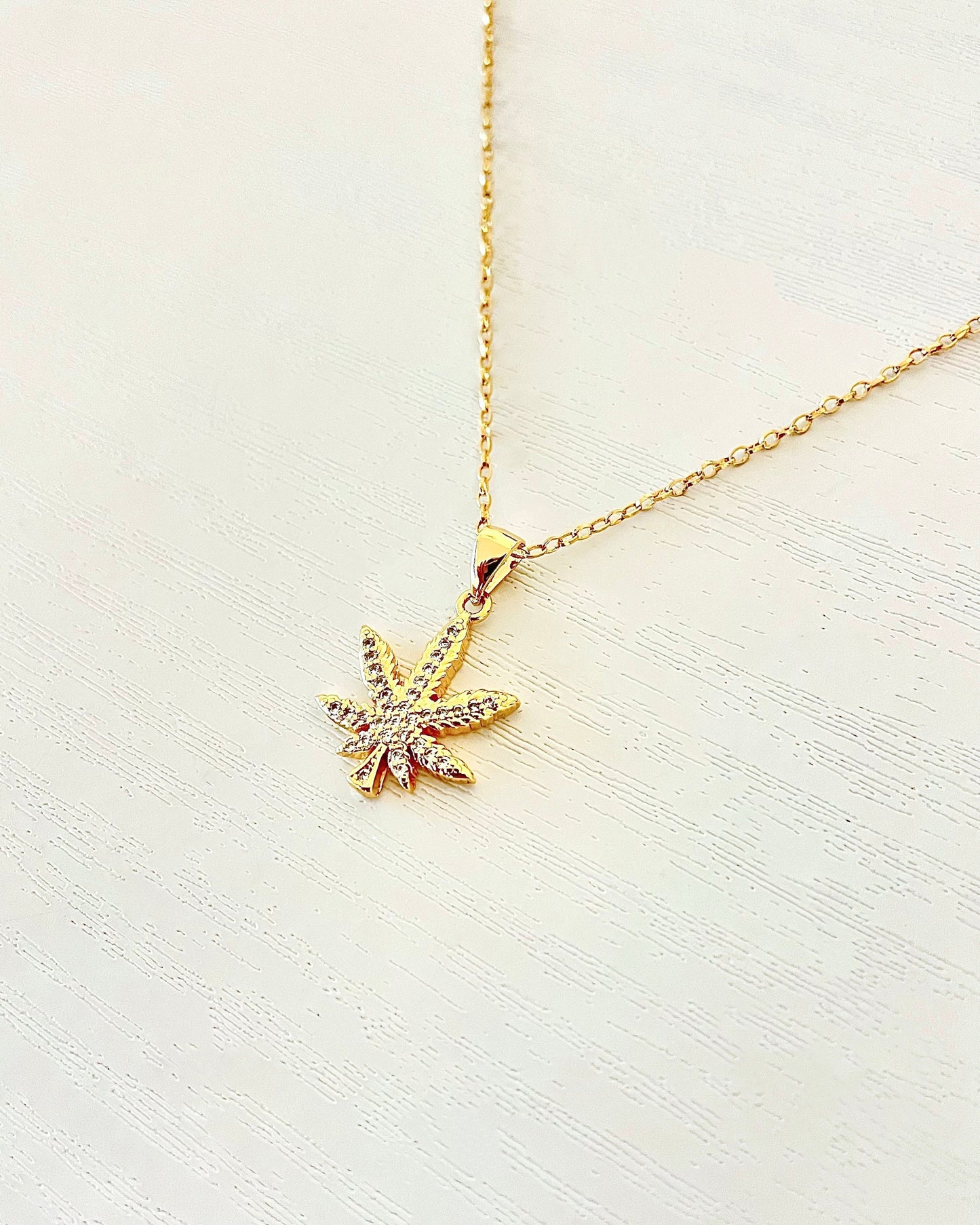 Dainty Weed Necklace