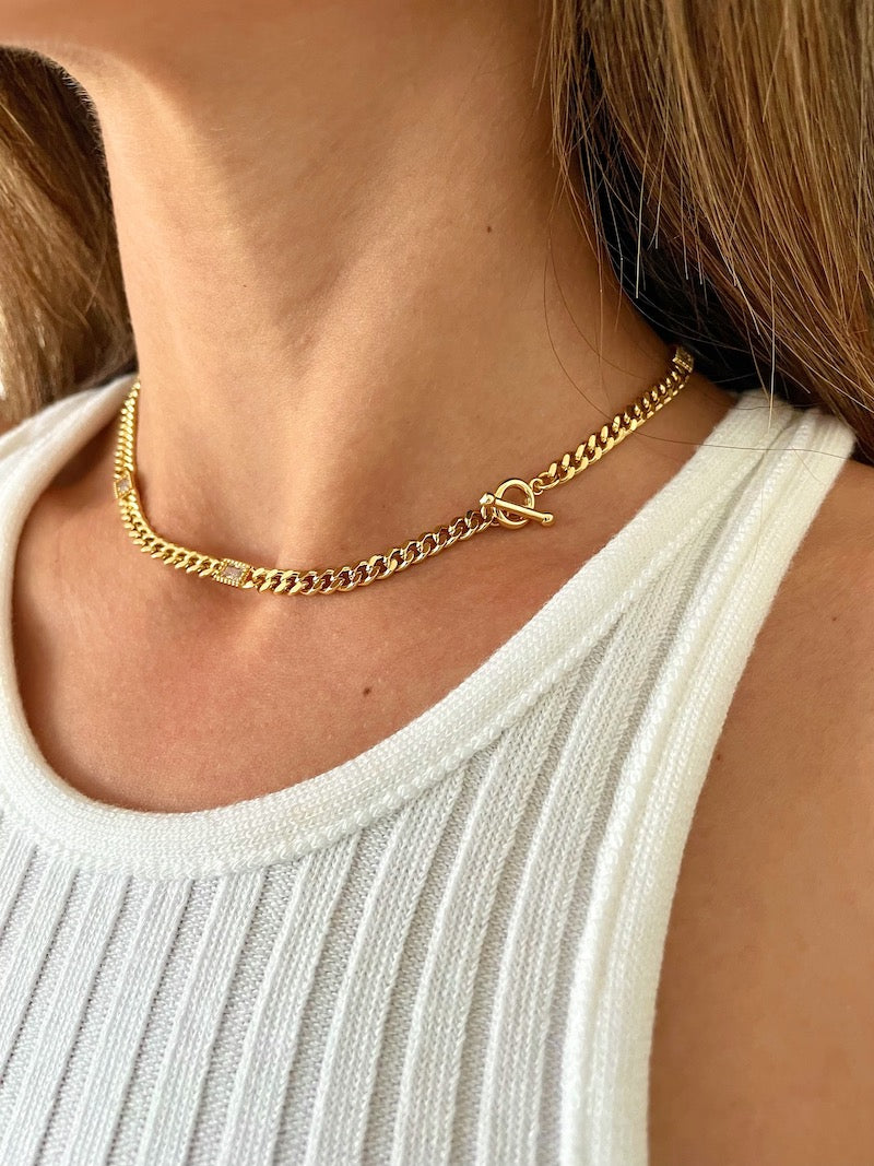 Toggle Clasp Curb Chain Choker