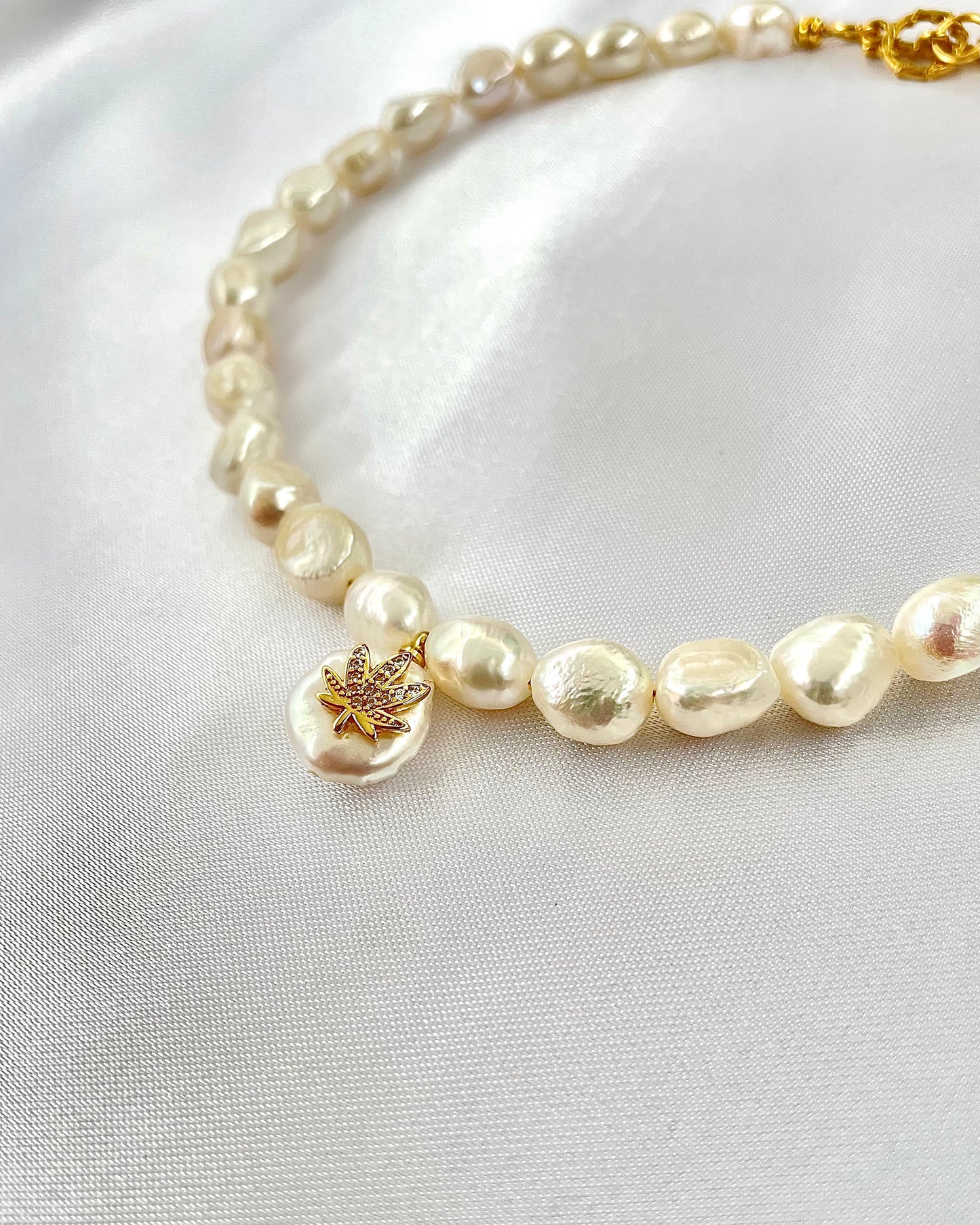 Pearl Choker