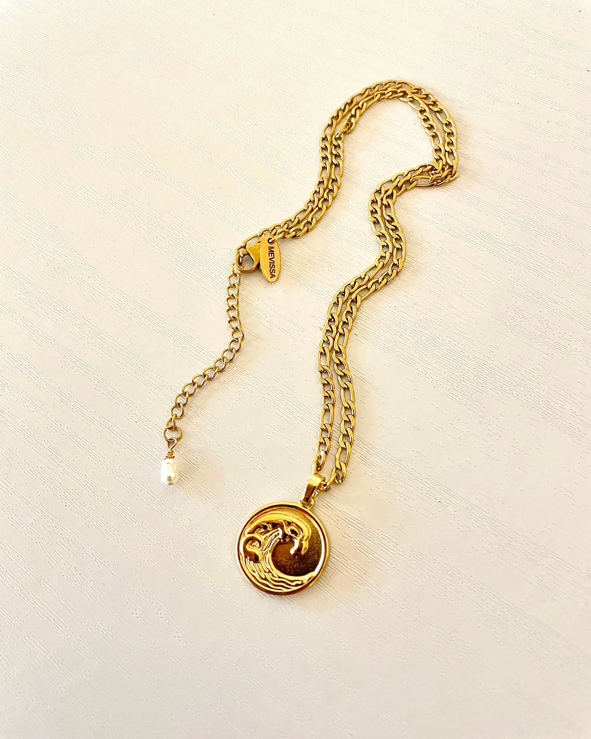 Wave Necklace Gold